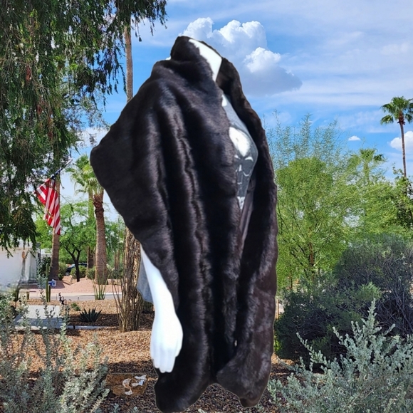 VINTAGE HANDMADE Luxe Faux Fur Long Capelet Cape Scarf Stole Wrap Hollywood Glam - Picture 5 of 14